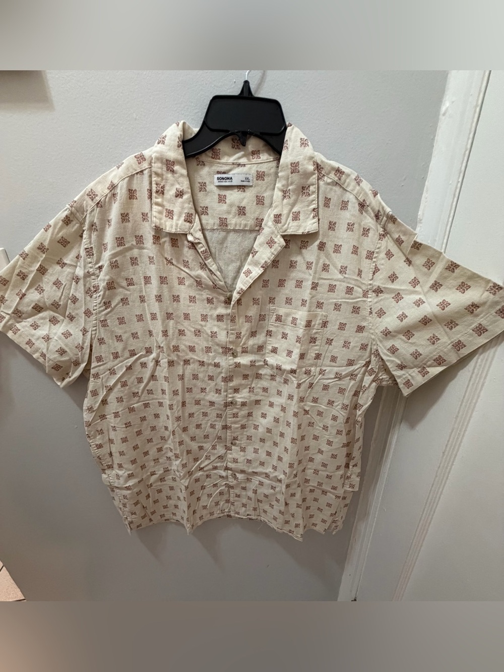 Men’s Sonoma Cream Short-Sleeve Button-Down with Rust Pattern